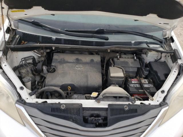 2011 Toyota Sienna XLE