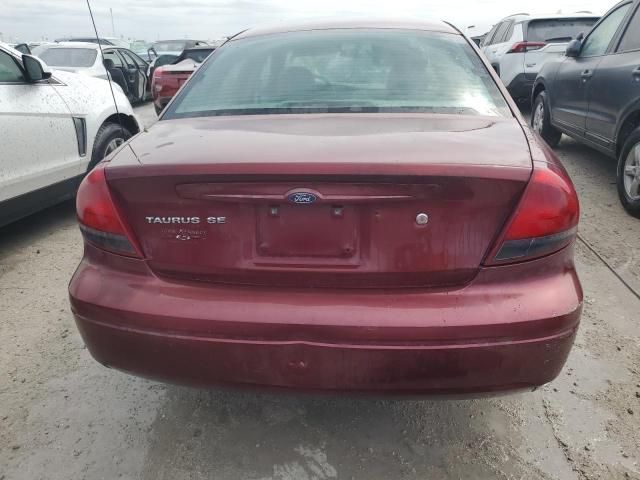 2005 Ford Taurus SE