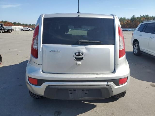 2013 KIA Soul +