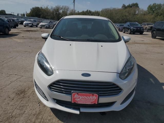 2015 Ford Fiesta SE