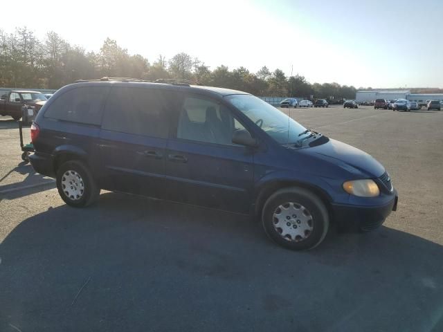 2003 Chrysler Town & Country LX