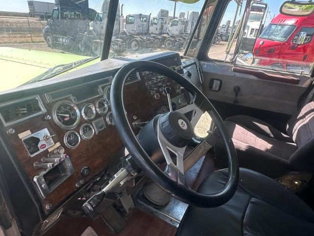 1996 Peterbilt 379