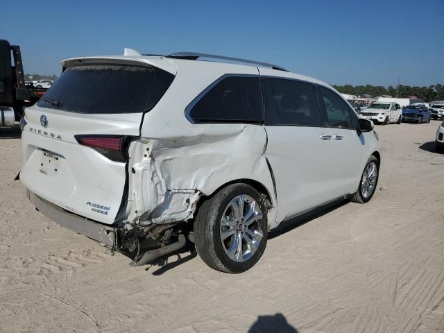 2022 Toyota Sienna Limited