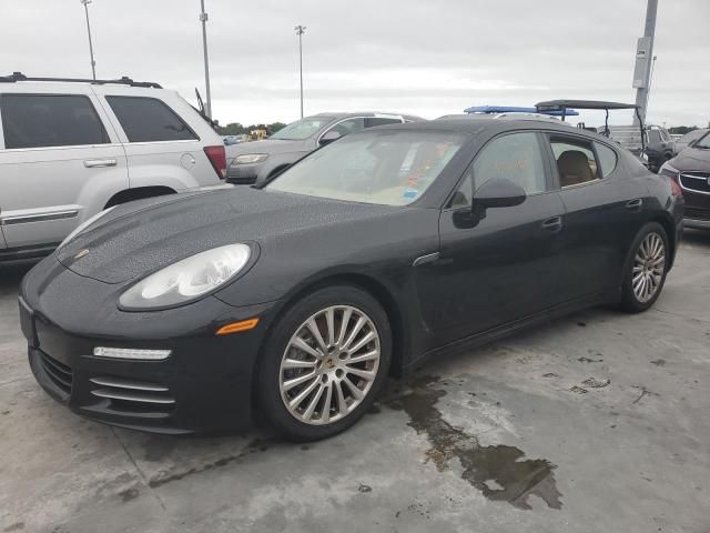 2014 Porsche Panamera 2