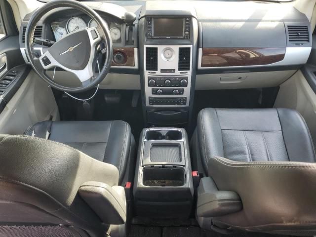 2010 Chrysler Town & Country Touring Plus