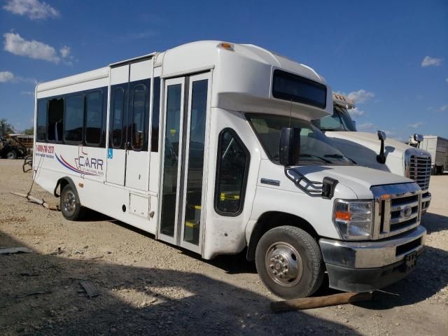 2023 Ford Econoline E450 Super Duty Cutaway Van