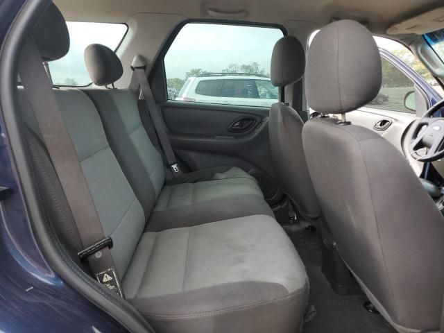 2004 Ford Escape XLS