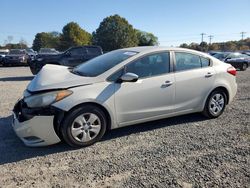 KIA Forte Vehiculos salvage en venta: 2015 KIA Forte LX