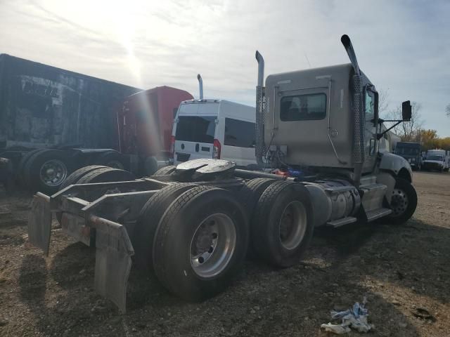 2012 Kenworth Construction T660