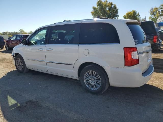 2011 Chrysler Town & Country Limited