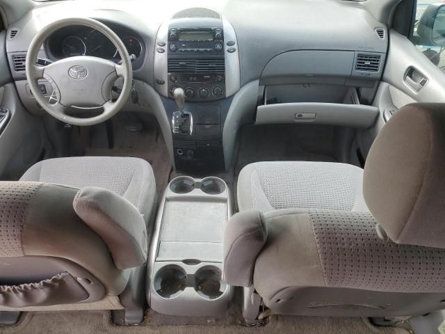 2006 Toyota Sienna CE