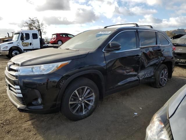 2019 Toyota Highlander SE