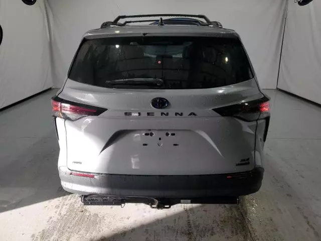 2024 Toyota Sienna XSE