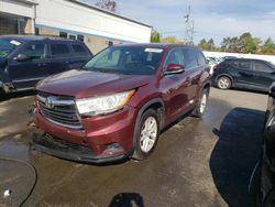 Carros salvage para piezas a la venta en subasta: 2014 Toyota Highlander LE