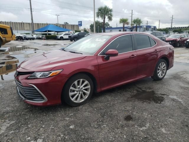 2022 Toyota Camry LE