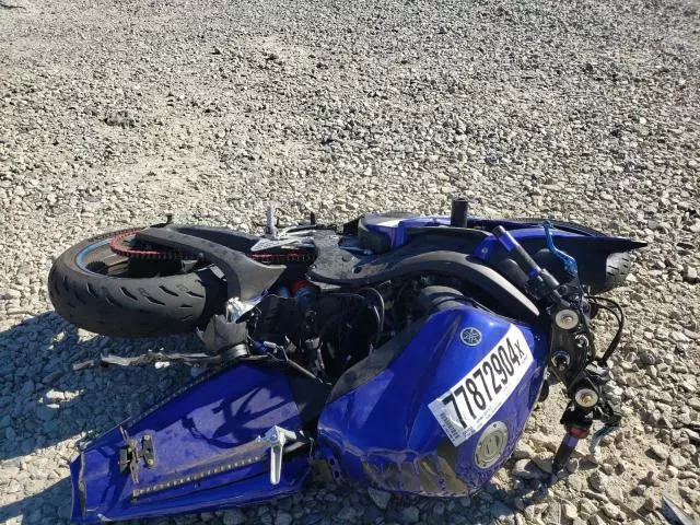 2005 Yamaha YZFR6 L