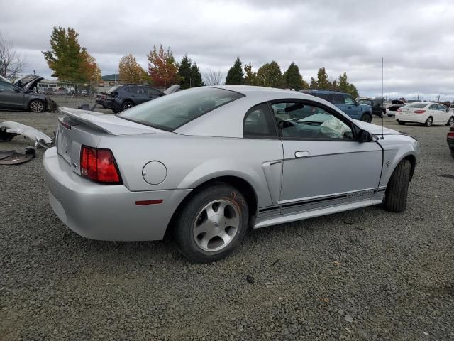 2000 Ford Mustang