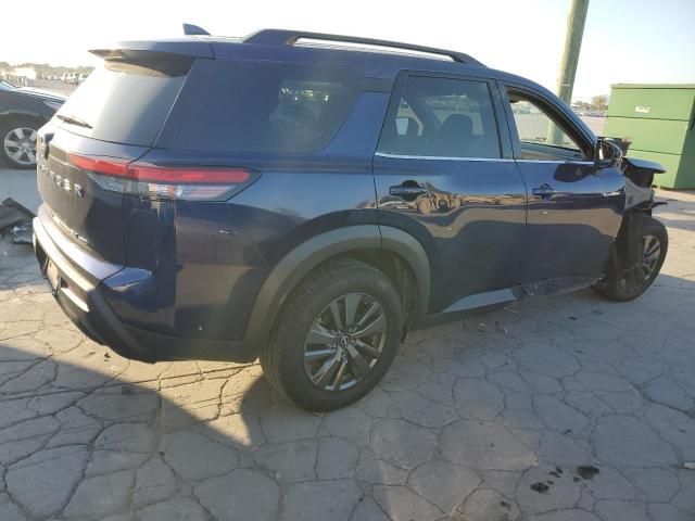 2022 Nissan Pathfinder SV