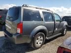 2006 Nissan Pathfinder LE