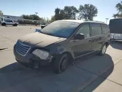 Chrysler Town & Country lx Vehiculos salvage en venta: 2009 Chrysler Town & Country LX