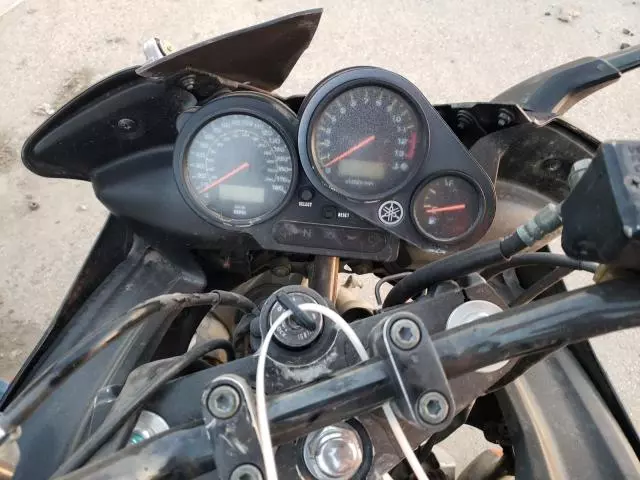 2003 Yamaha FZS10