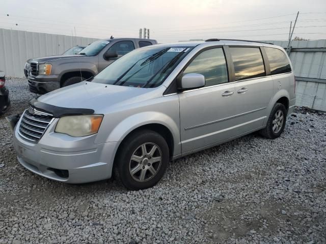 2010 Chrysler Town & Country Touring