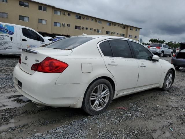 2015 Infiniti Q40