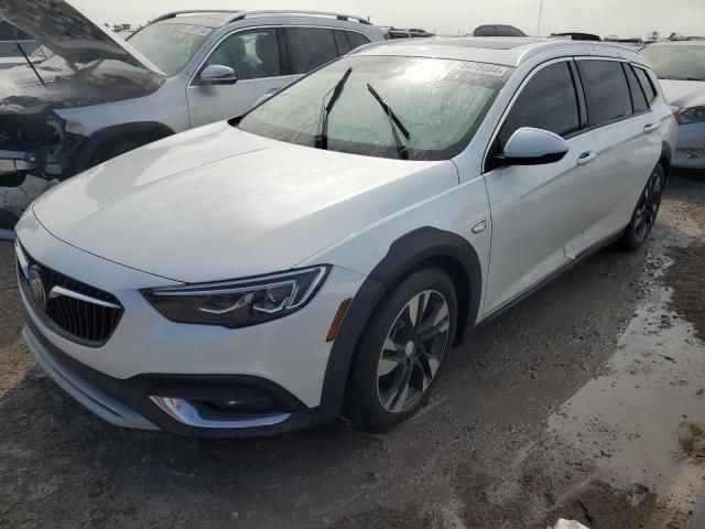 2019 Buick Regal Tourx Essence