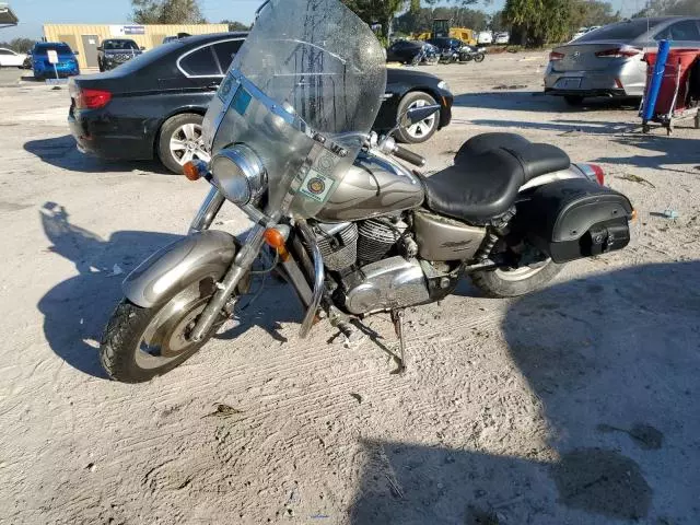 2002 Honda VT1100 C2