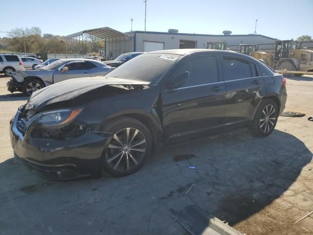 2013 Chrysler 200 Touring