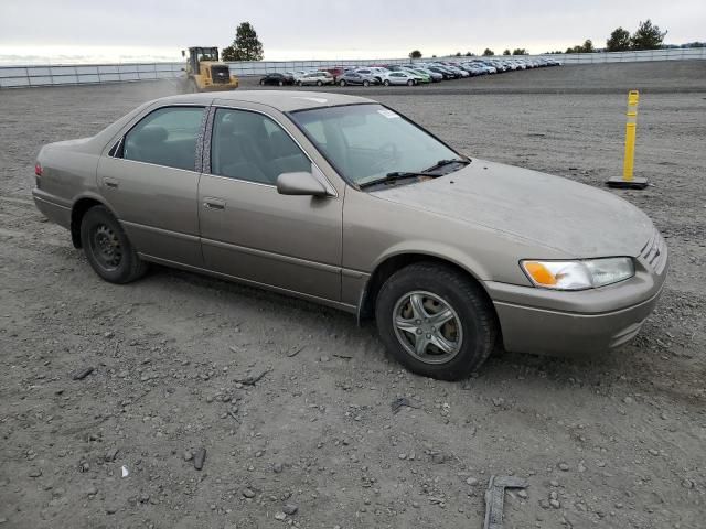 1999 Toyota Camry LE