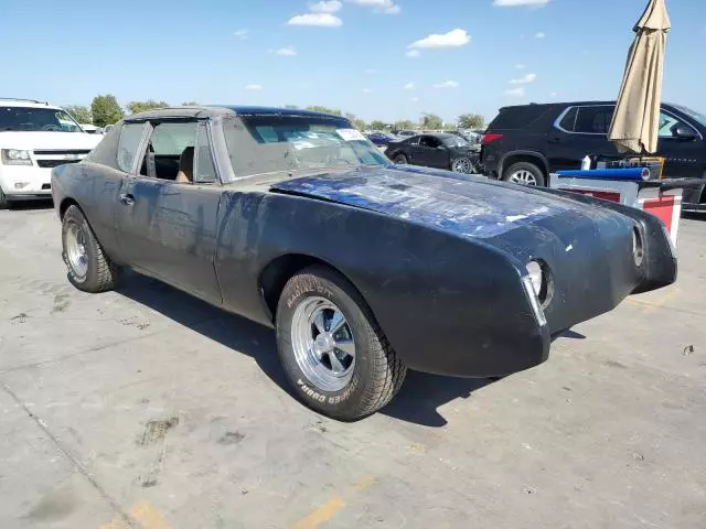 1973 Studebaker Avanti