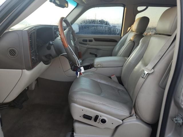 2004 Cadillac Escalade Luxury