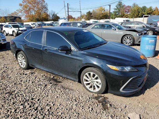 2022 Toyota Camry LE