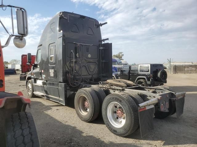 2015 Freightliner Cascadia 125