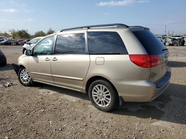 2007 Toyota Sienna XLE