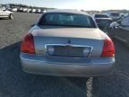 2006 Lincoln Town Car Signature Limited