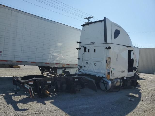 2022 Freightliner Cascadia 126