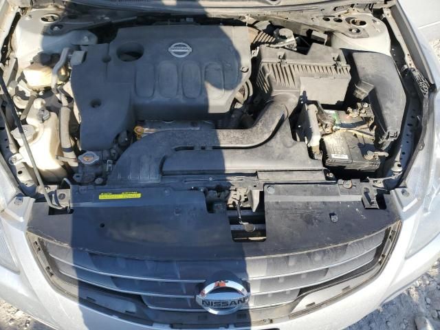 2010 Nissan Altima Base