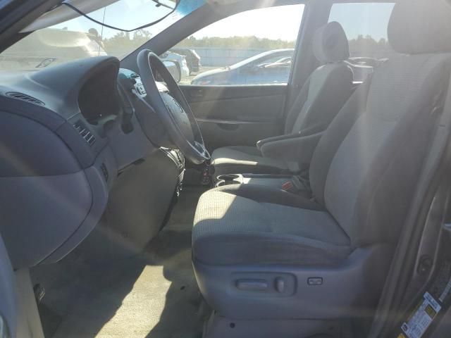 2008 Toyota Sienna CE