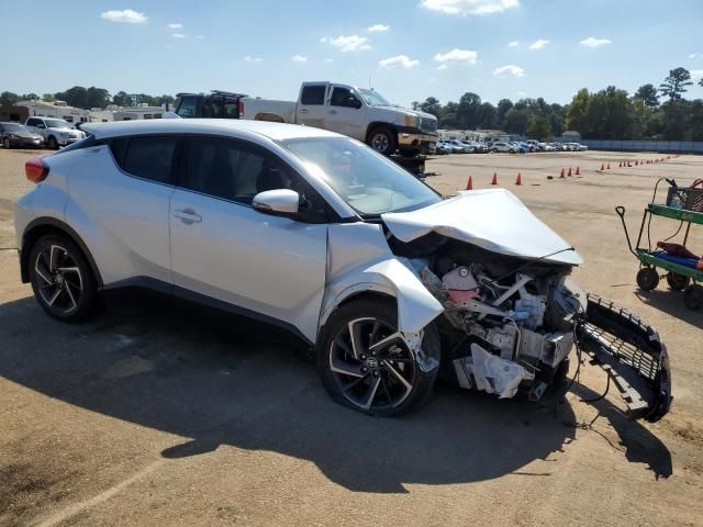 2022 Toyota C-HR XLE