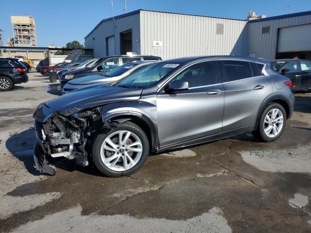 2018 Infiniti QX30 Base