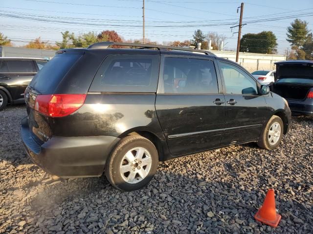 2010 Toyota Sienna CE