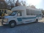 2008 Ford Econoline E450 Super Duty Cutaway Van