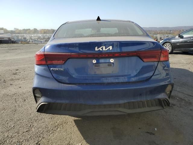 2023 KIA Forte LX