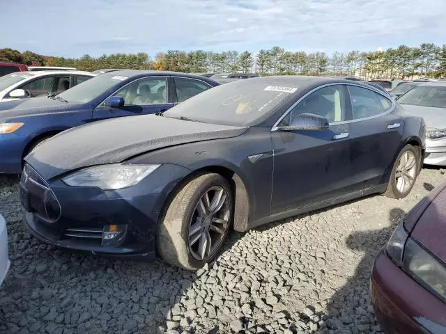 2014 Tesla Model S