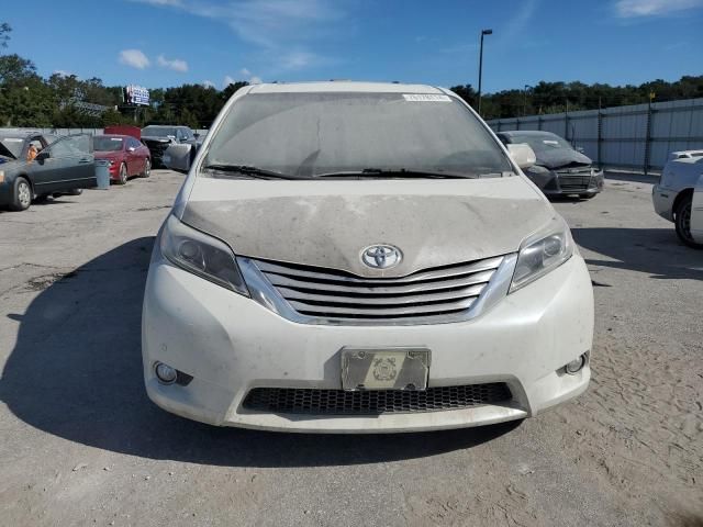 2016 Toyota Sienna XLE