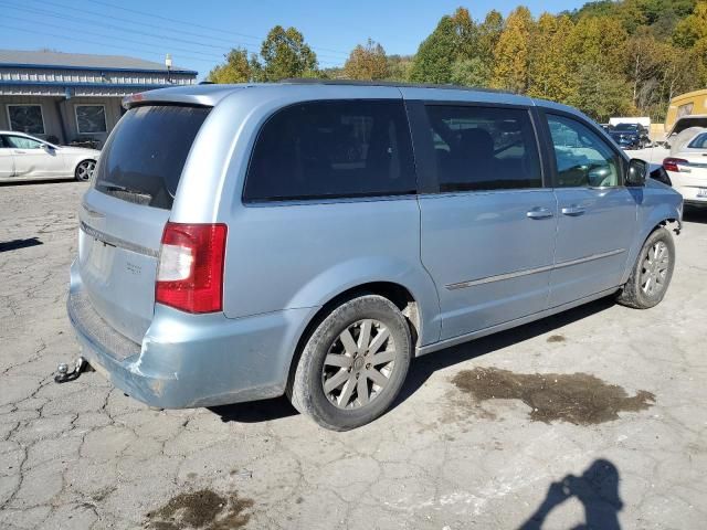 2013 Chrysler Town & Country Touring