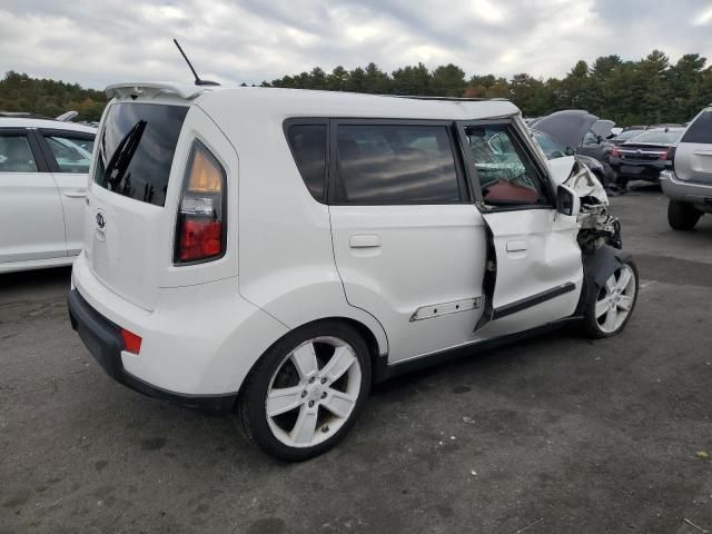 2010 KIA Soul +