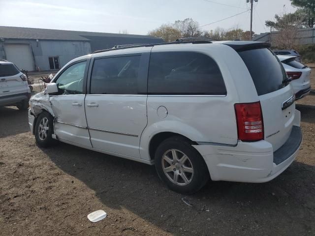 2009 Chrysler Town & Country Touring